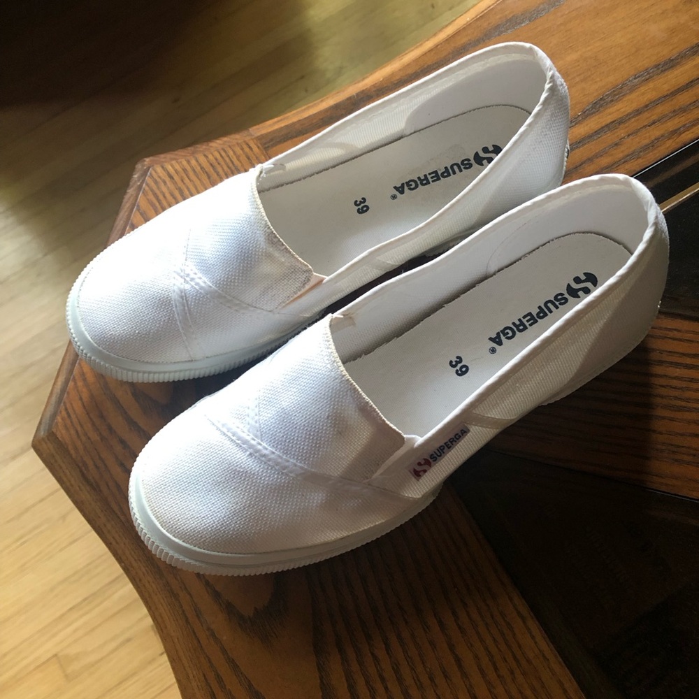 3 for $20 👠Superga size 39 (8.5)